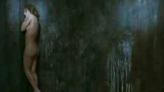 কৌতুকপূর্ণ কিশোর বার ...